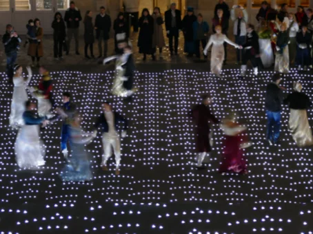 Les salons de réception de l’Hôtel de la Marine, leurs lustres et leur parquet